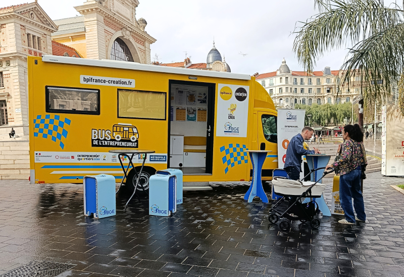 Le Bus de l’Entrepreneuriat s’installe à Nice Libération