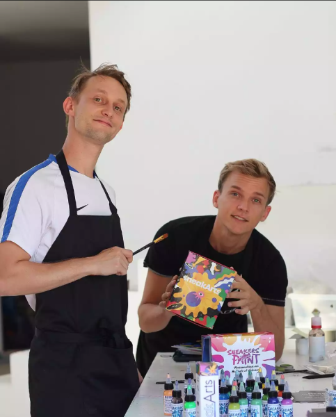 Accompagnement au développement d'une entreprise de fabrication de peinture pour la personnalisation de baskets et vêtements